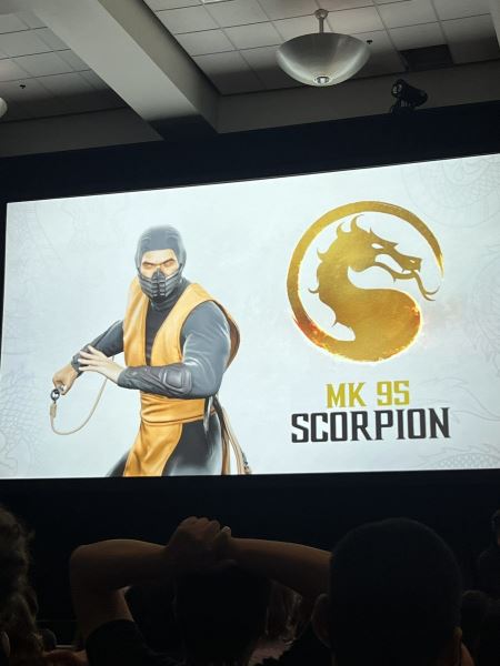 Достаточно просто зайти в игру: В Mortal Kombat 1 раздают бесплатный облик для Скорпиона из культового фильма 1995 года